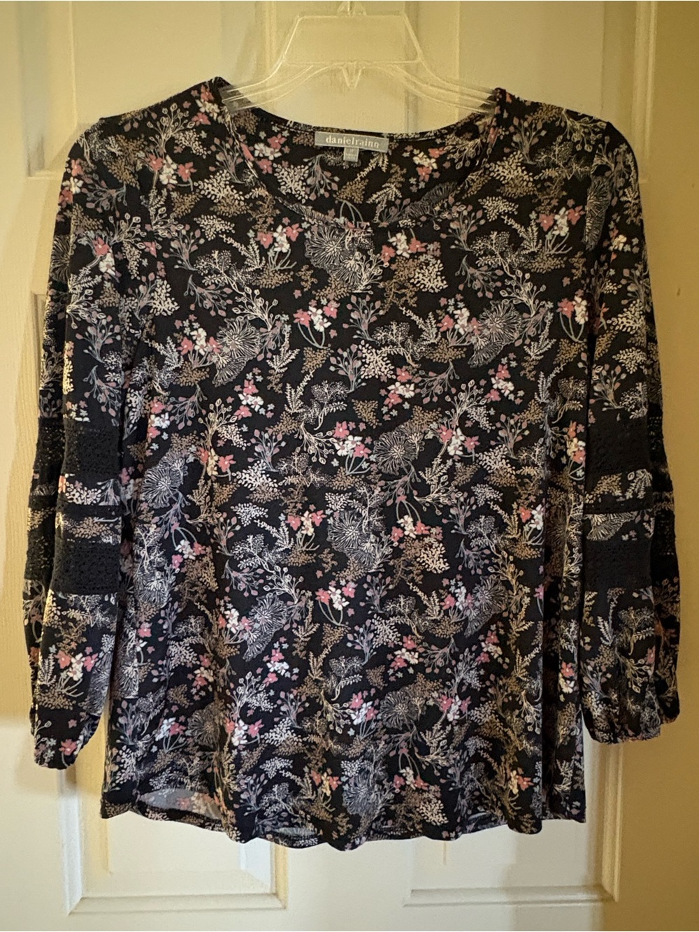Daniel Rainn Size Medium Black Floral Print Blouse with Lace Sleeve Detail